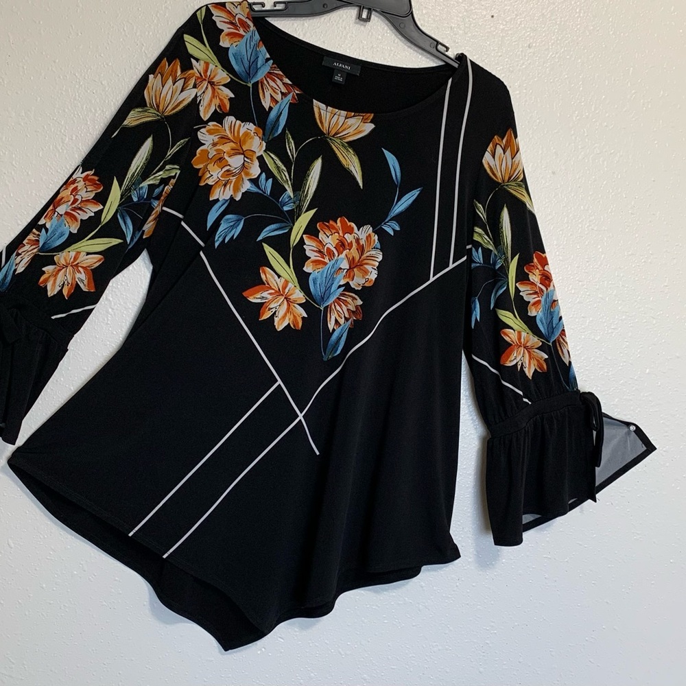 Plus beautiful Alfani Black Floral Size 1X